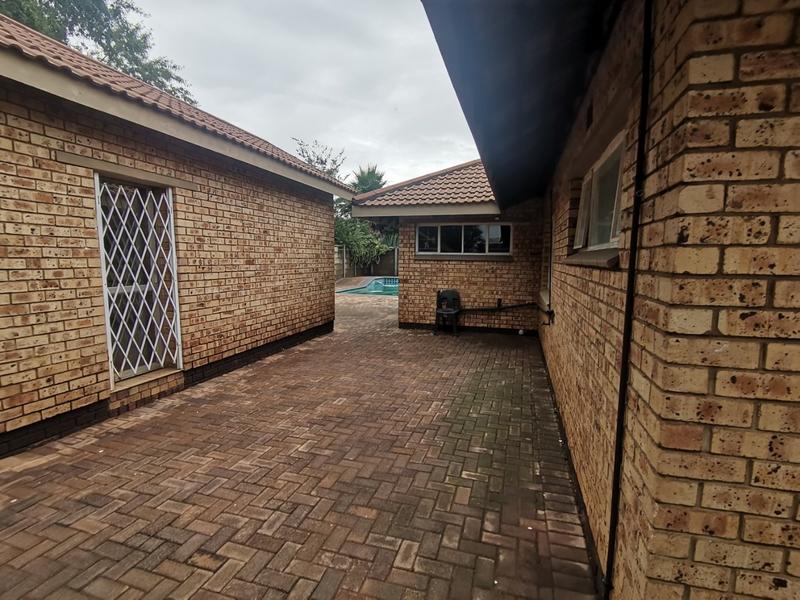 3 Bedroom Property for Sale in Vaalpark Free State